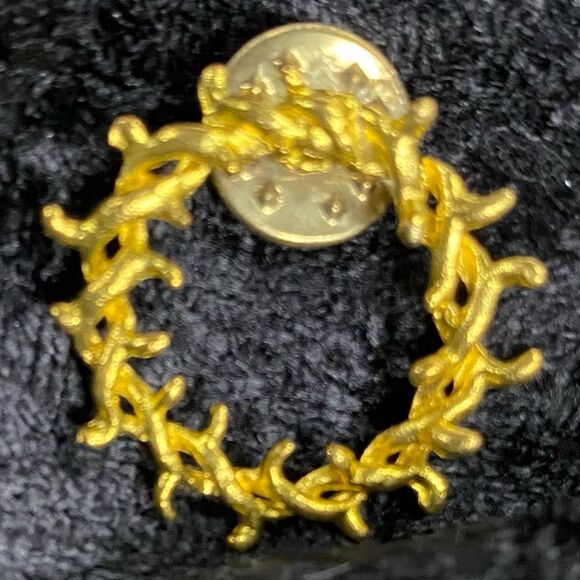 Vintage Crown of Thorns Lapel Pin Brooch Christian Jesus Symbol of Faith Belief - Picture 4 of 5